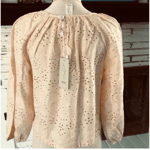 JOIE NWT med cream colored eyelet embroidered top. - Picture 3 of 14
